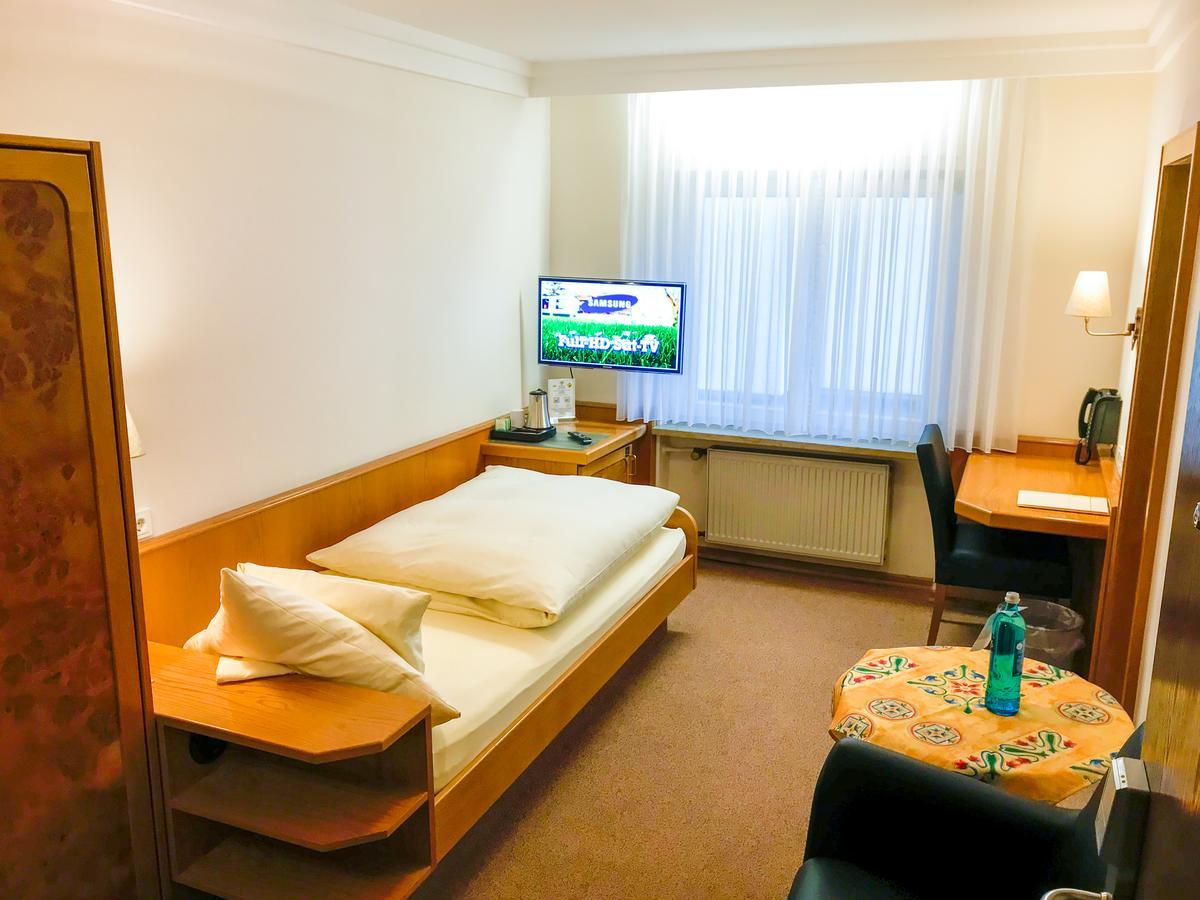 Hotel Birkenhof Hanau Kamer foto